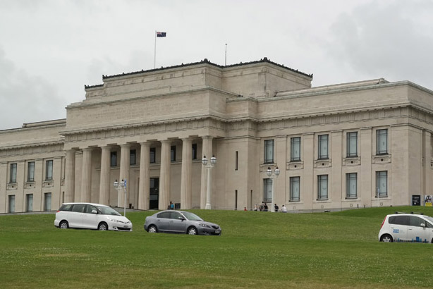 Auckland Domain & The War Memorial Museum